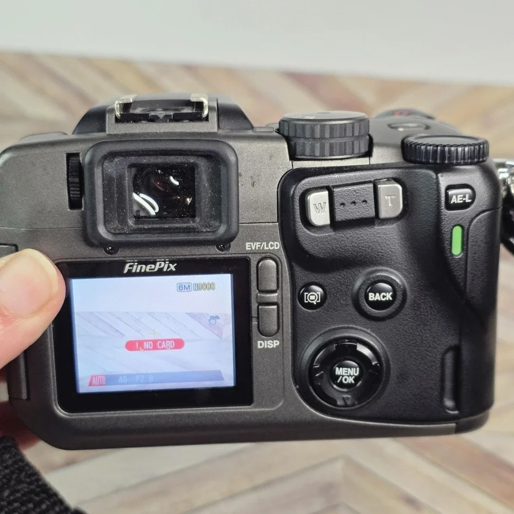Fujifilm Finepix S602 Zoom 3.1MP Digital Bridge Camera 6x Optical Zoom Tested